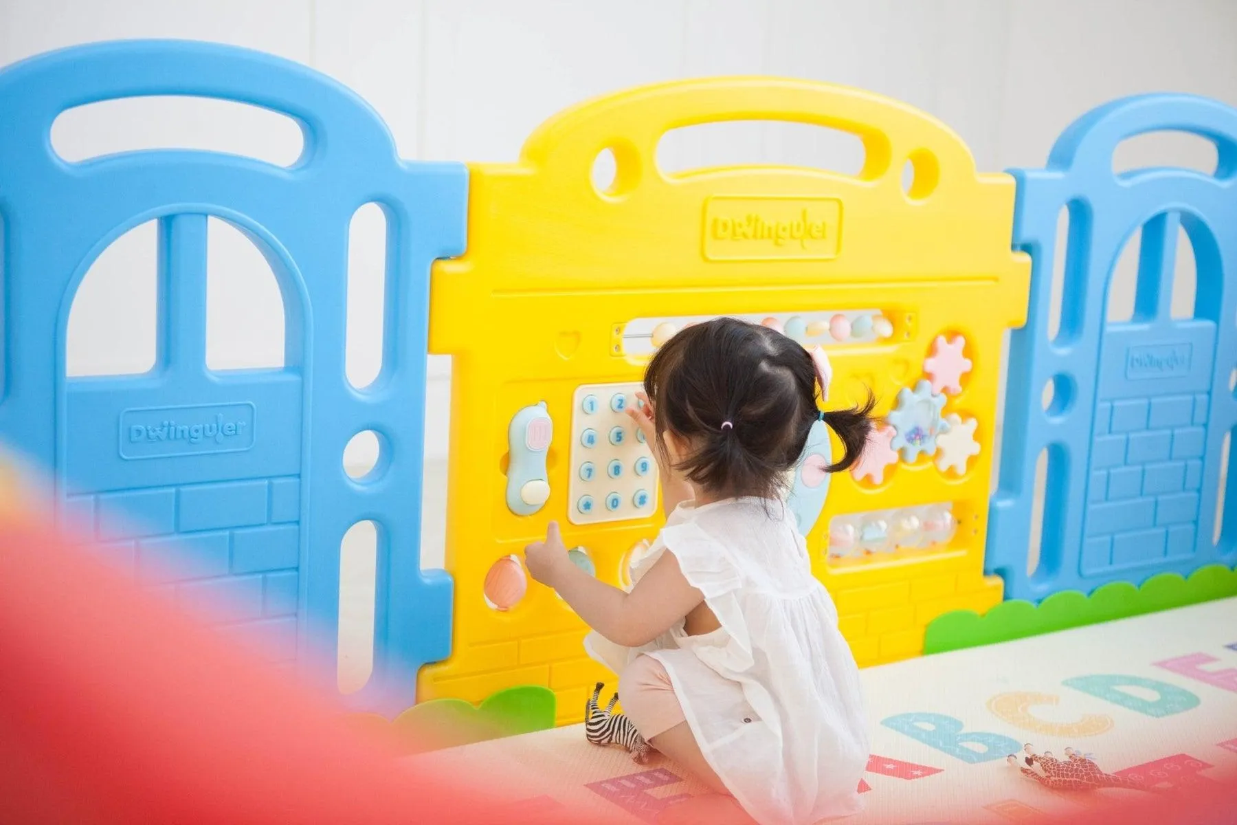 Dwinguler Playpen Castle 2