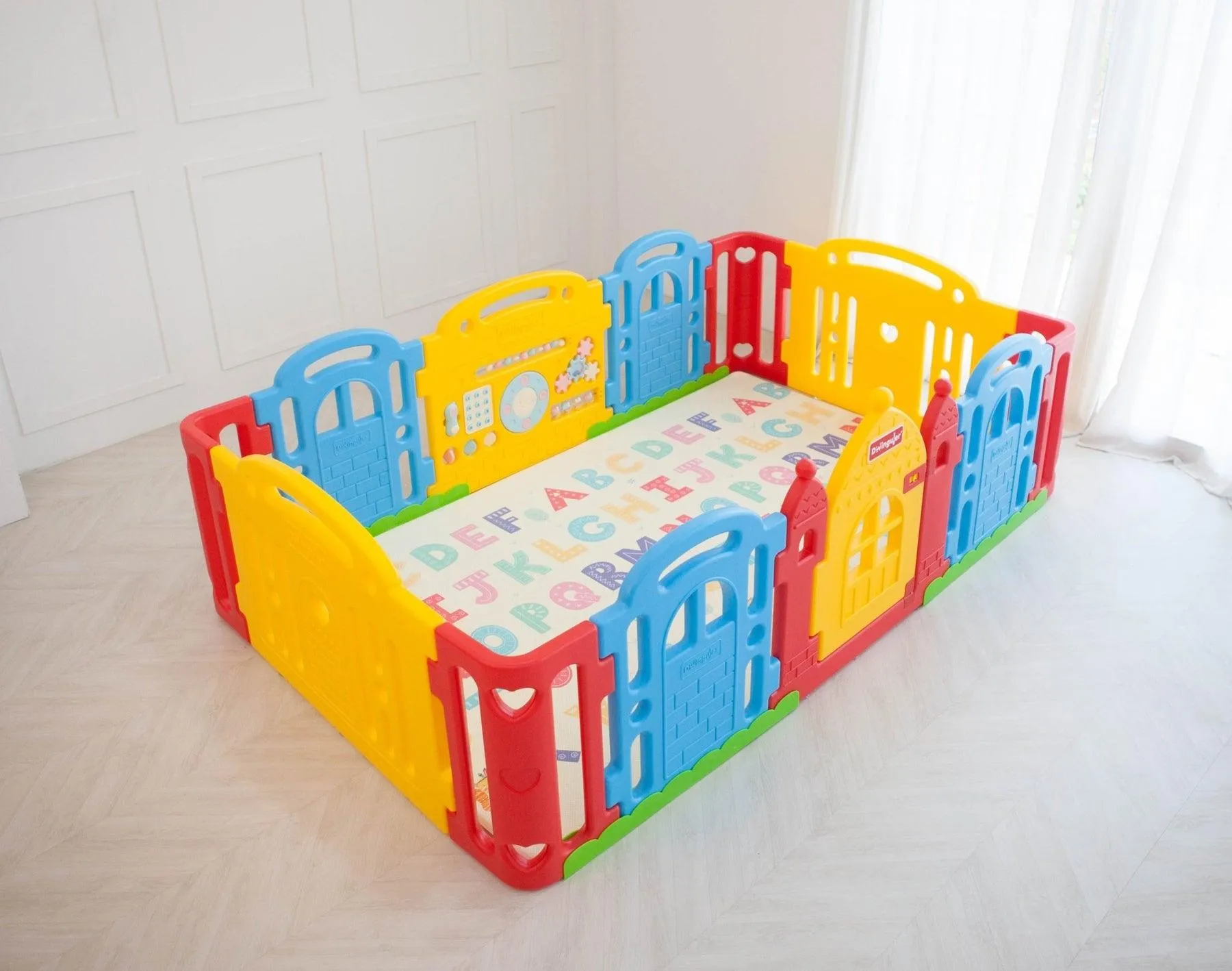 Dwinguler Playpen Castle 2